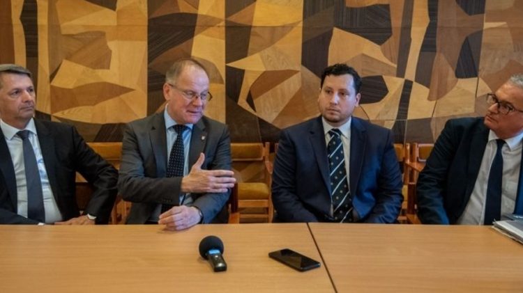 Kereszténydemokrata Est Nagykanizsán - Navracsics Tibor elmondta, mi az összefüggés a pedagógusbér-emelés és az uniós támogatás között