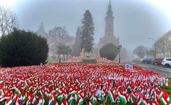 Össztűz alatt a nemzeti identitás